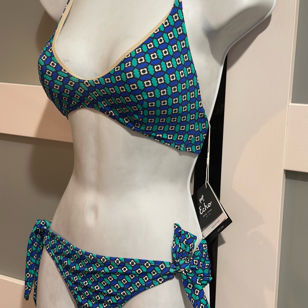 Echo Blue and Green Patterned Accessory